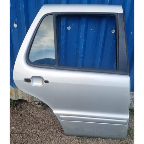 Porta Traseira Direita Mercedes-benz Ml320 1999 S/acessórios