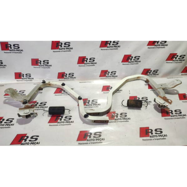 Braço Tampa Porta Mala Par Renault Logan 2010