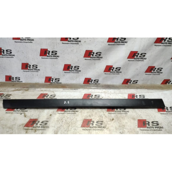 Acabamento Friso Diant Esquerdo Peugeot 2008 2017 9807939177