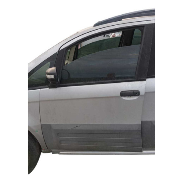 Porta Dianteira Esquerda Fiat Ideia 2009 Porta Seca Detalhe