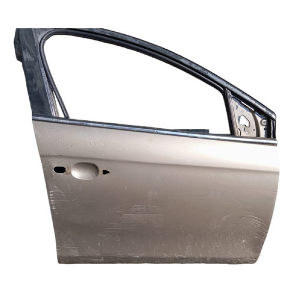 Porta Dianteira Direita Fiat Bravo Detalhes