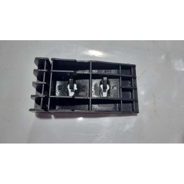 Guia De Parachoque Traseiro Esquerdo Corsa Classic 2010 Cx47