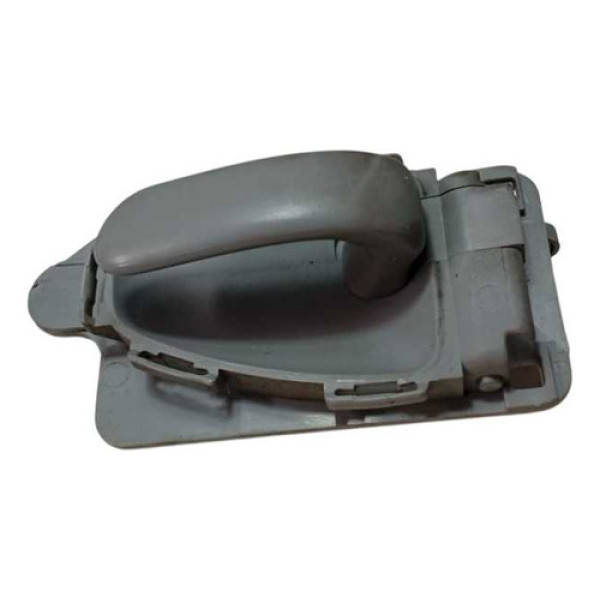 Maçaneta Interna Dianteira Esquerda Xsara Picasso 2004