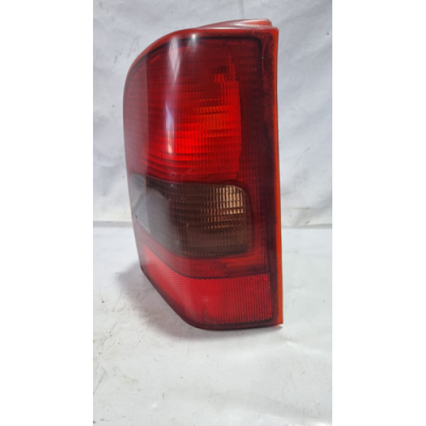 Laterna Traseira Direita Parati 1998 Detalhe