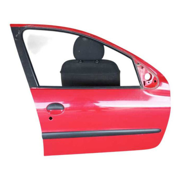 Porta Dianteira Direita Peugeot Hoggar 2010.