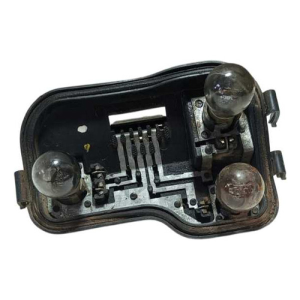 Circuito Soquete Lanterna Tr/direita Ford Ecosport 1.6 2005. Direito/passageiro Vermelho