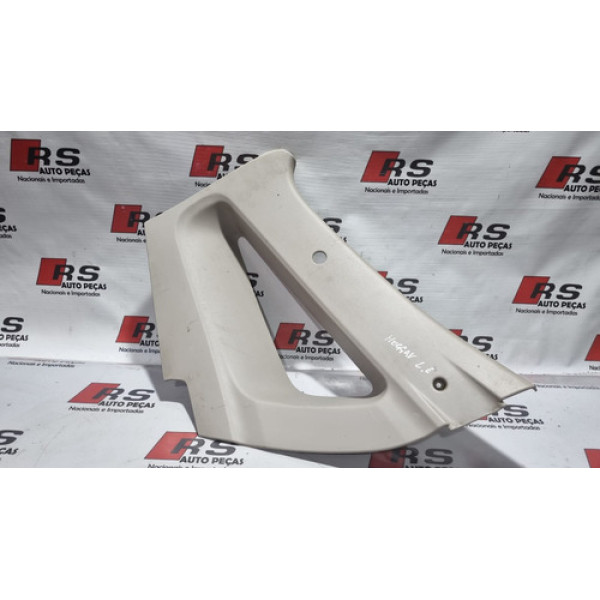 Moldura Traseira Esquerda Peugeot 207 Hoggar 2010