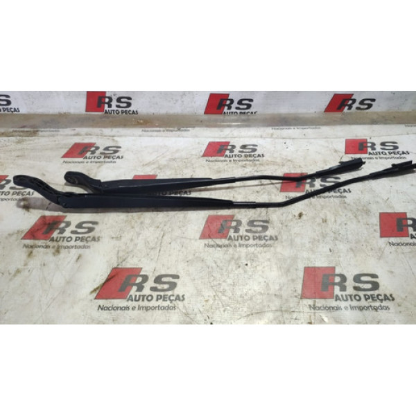 Braço Do Limpador Direito Peugeot 2008 1.6 2017 Par