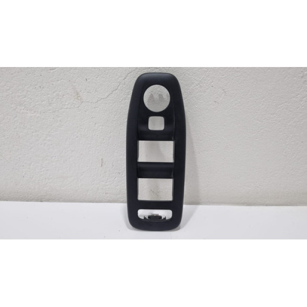 Moldura Botão Vidro Elétrico Peugeot 208 Cx36