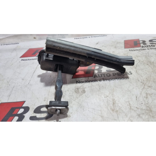 Limitador Traseira Esquerda Peugeot 2008 Cx15